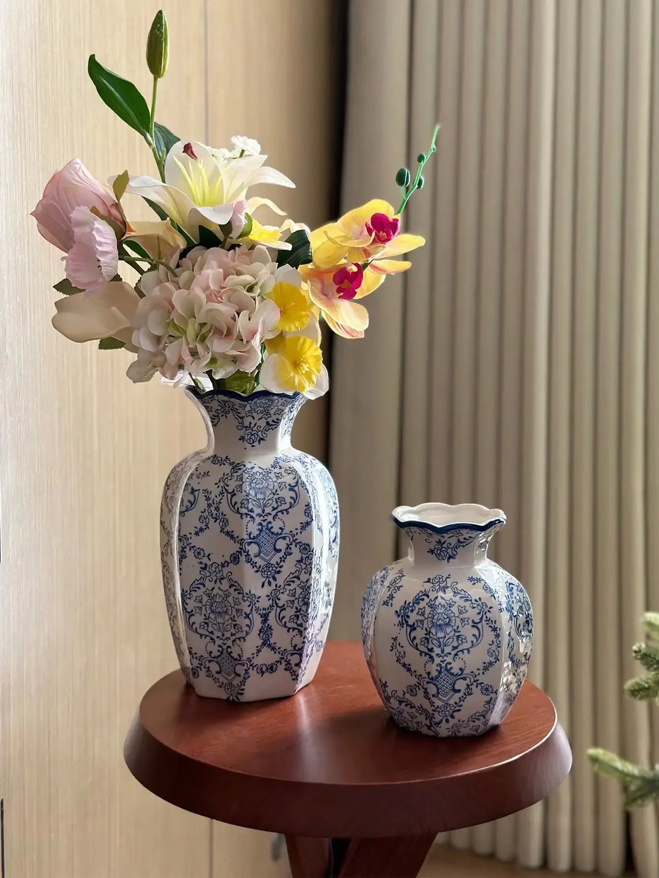 Chinese Blue and White Porcelain Vase