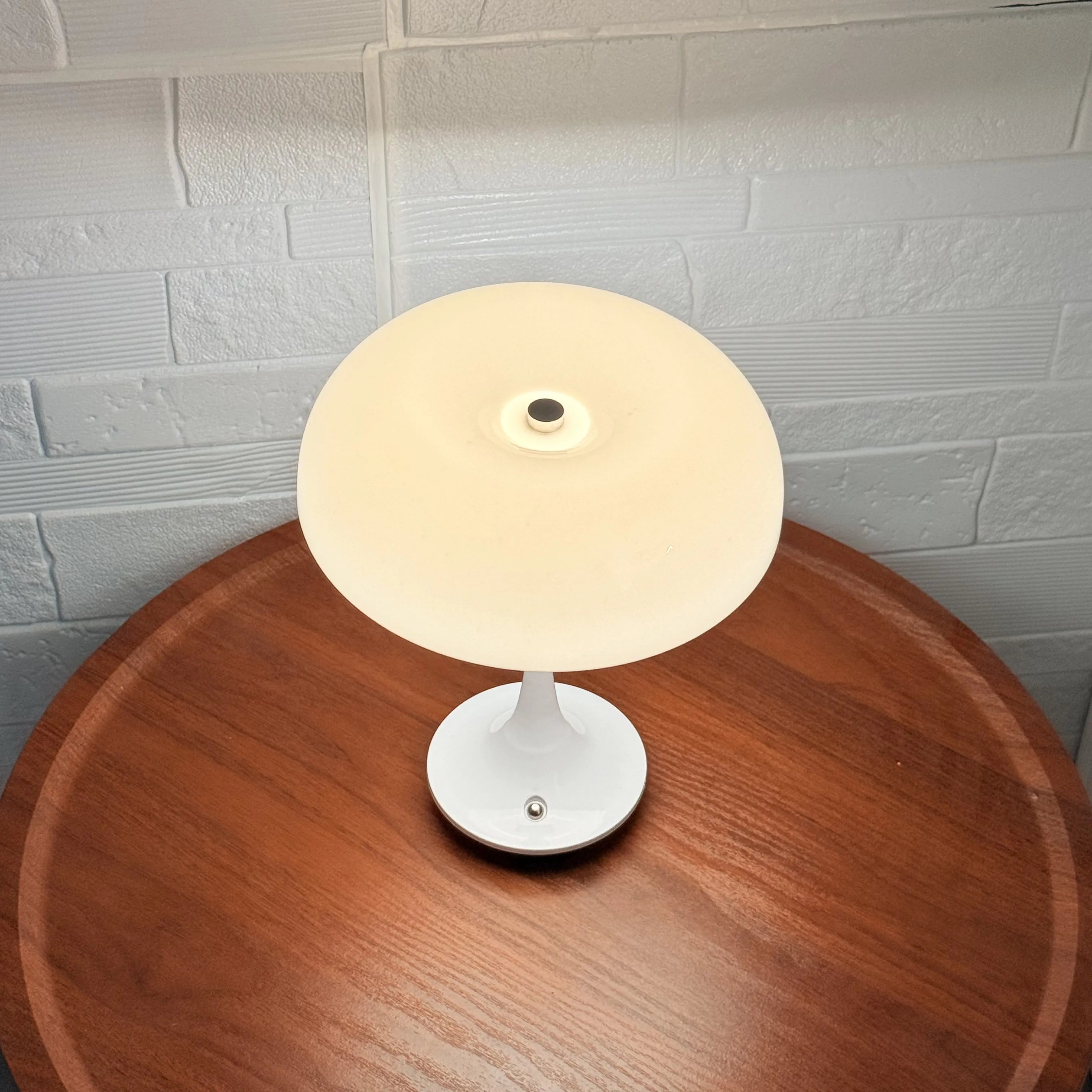 Cordless Mushroom Table Lamp with Touch Dimming