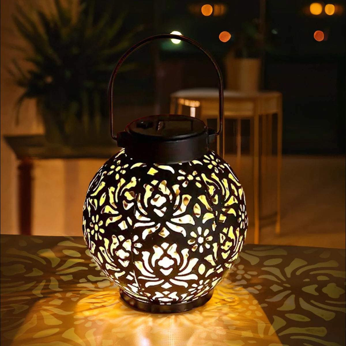 1PC Iron Solar Lantern Outdoor, Solar-Powered Garden Light