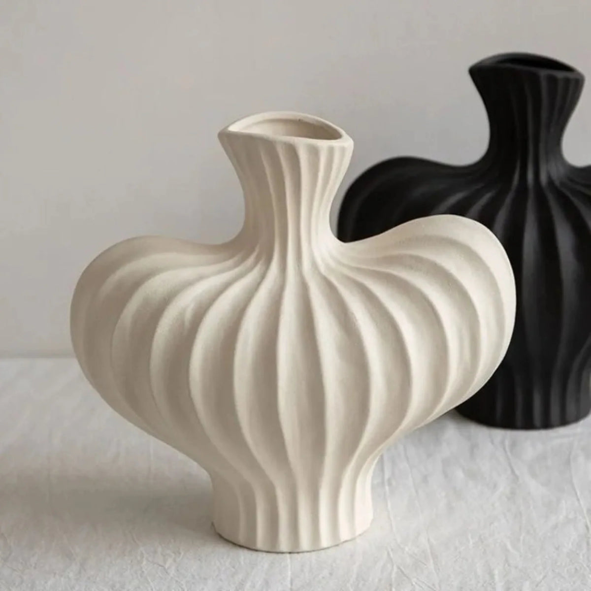 Minimalist Round Vase, Lightweight Matte White or Black