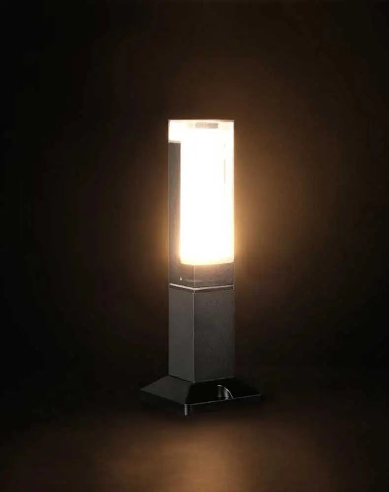 Outdoor LED Waterproof Garden Column Light Minimalist Design for