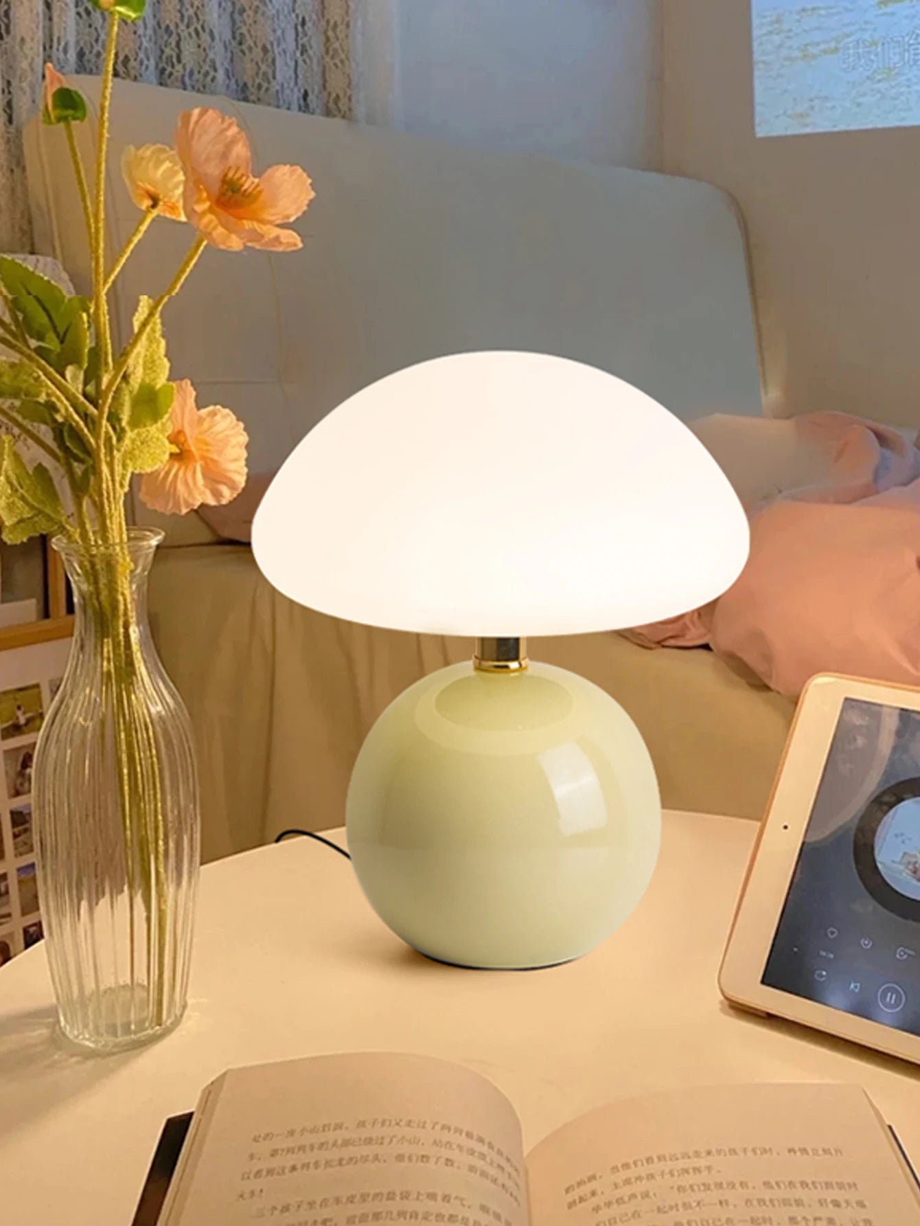 USB Socket Decorative Night Table Lamp