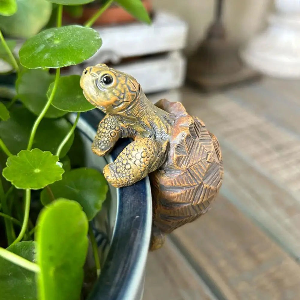 Resin Climbing Turtle Pot Sitter