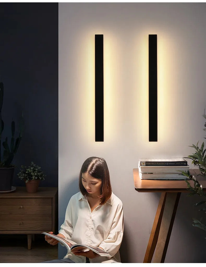 Linear LED Outdoor Wall Light