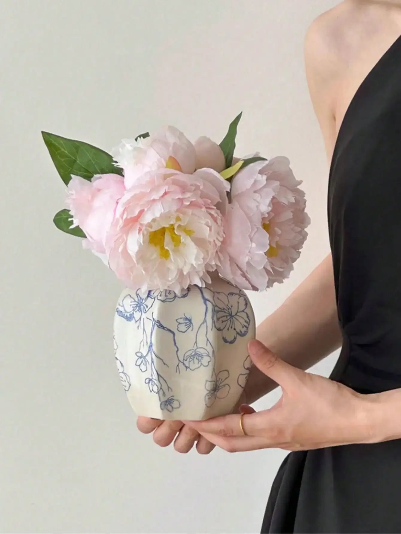 Chinese Blue and White Porcelain Vase