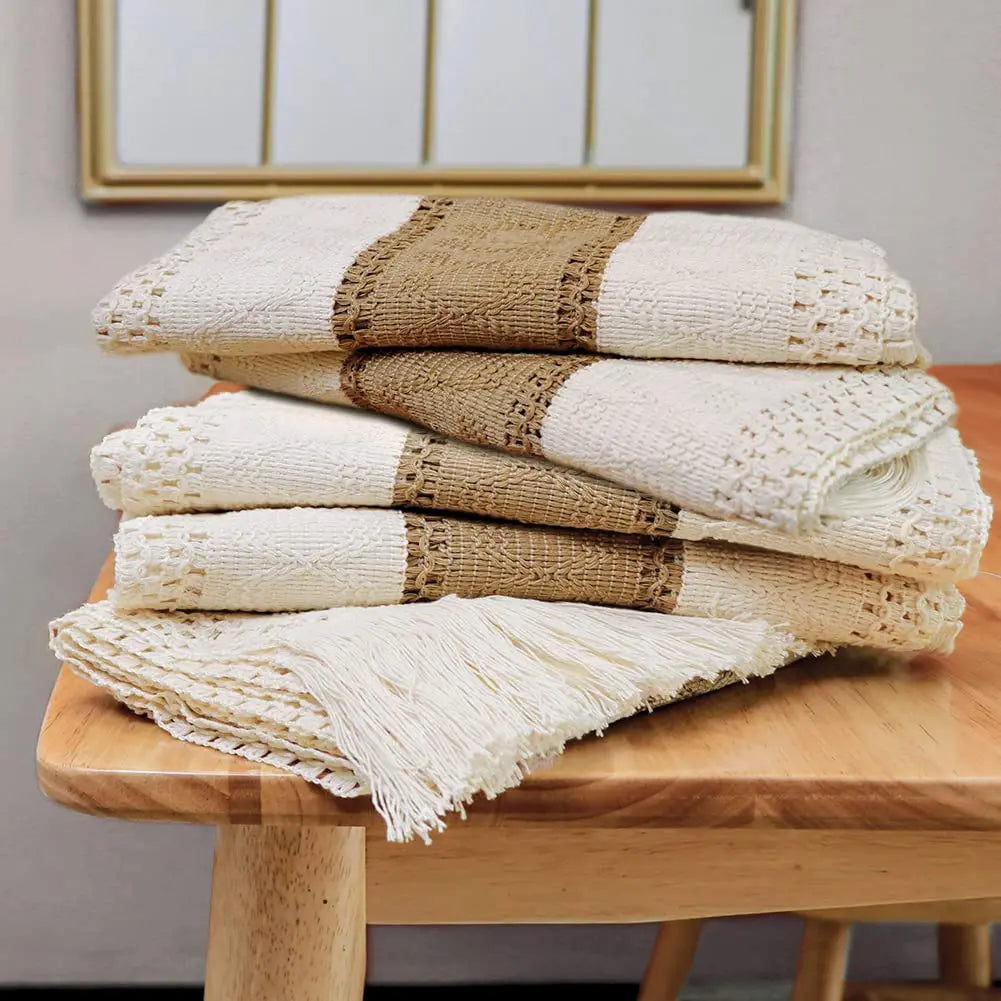 Splicing Burlap And Lace Table Runner