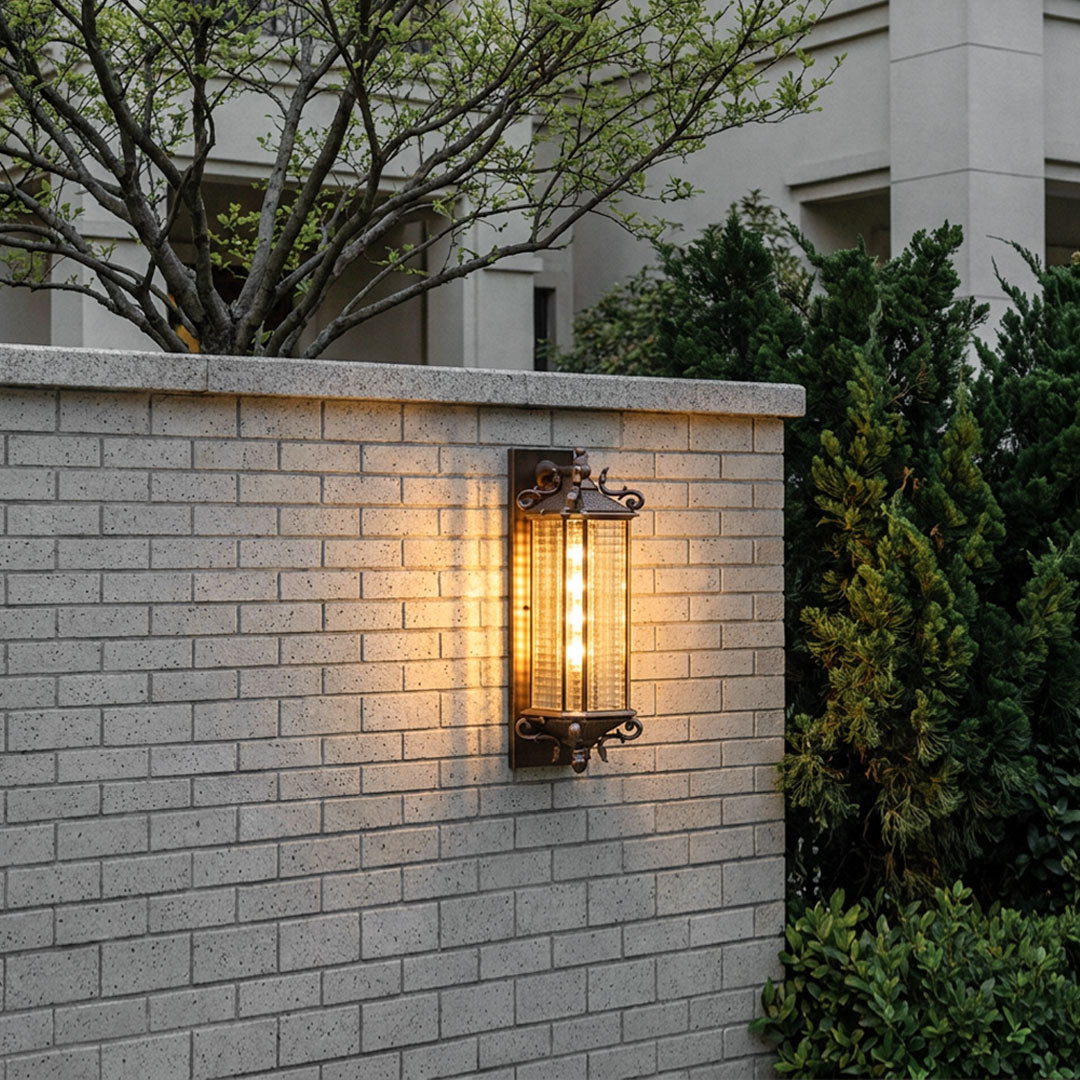 Heritage Lantern Outdoor Wall Light, Bronze Garden Sconce