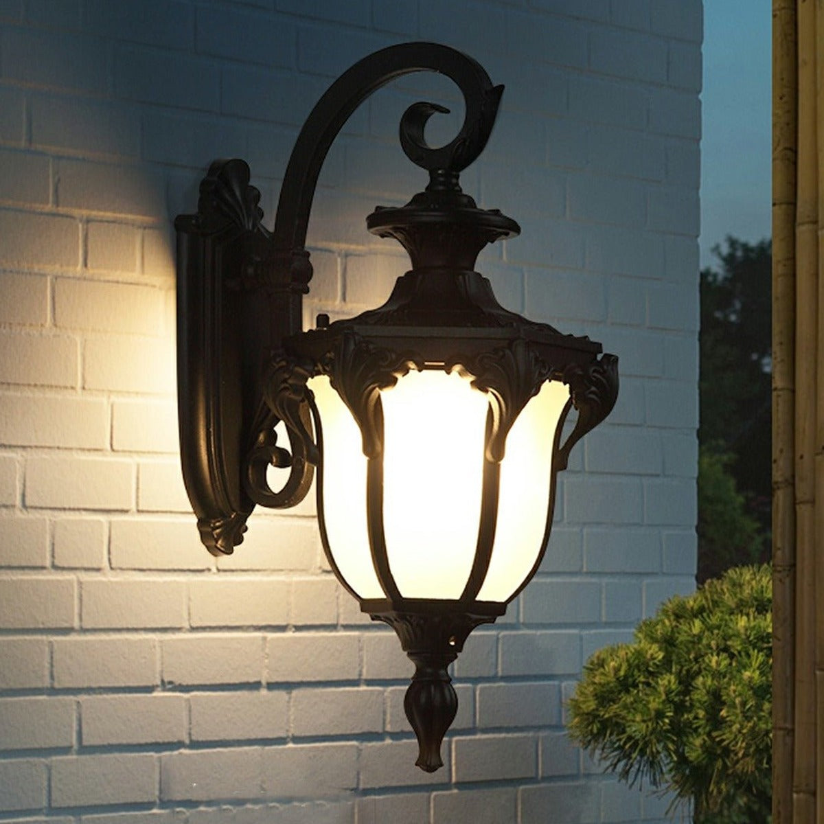 Acanthus Tulip Lantern Wall Light, Cast Aluminum Porch Sconce 3