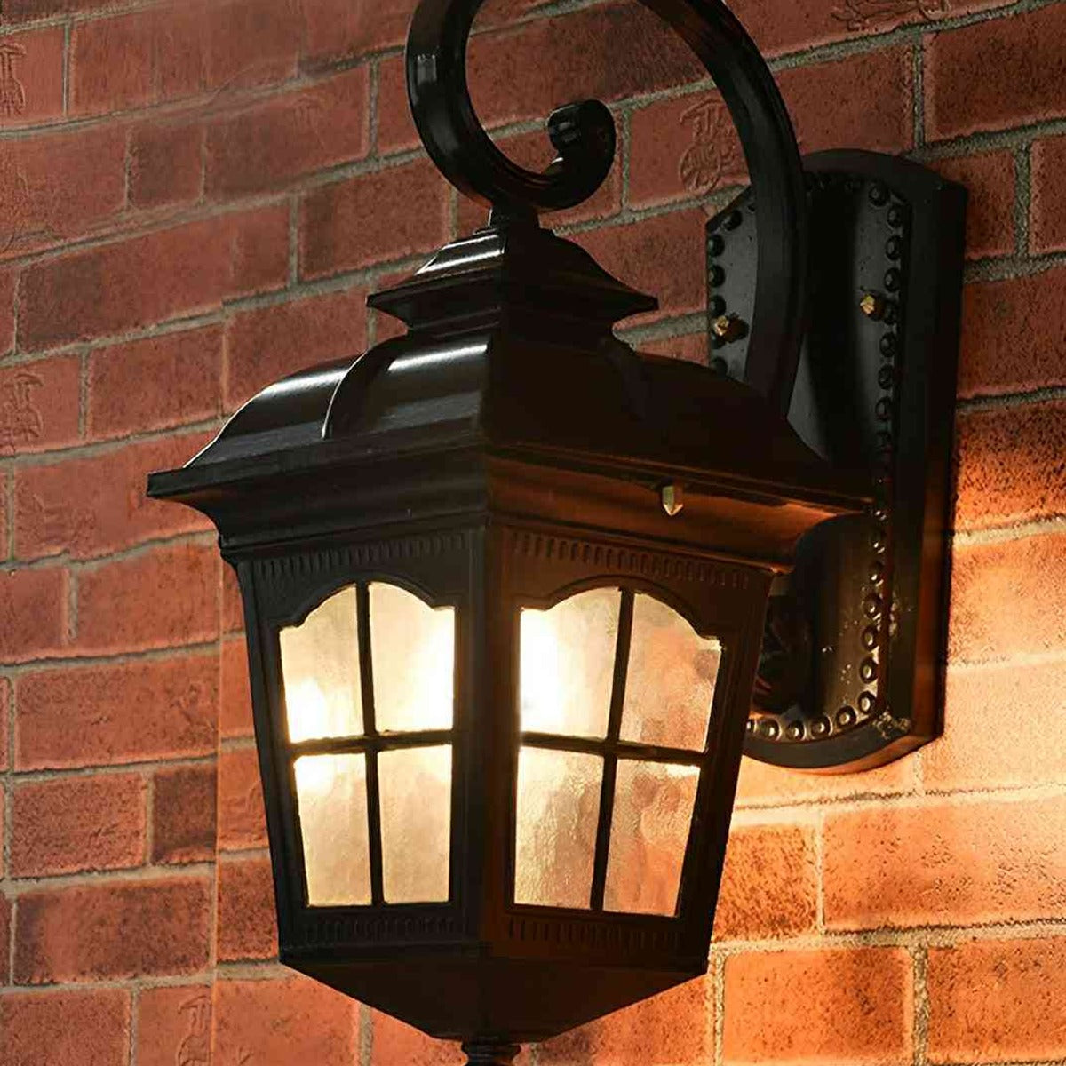 Carriage House Lantern Wall Light, Cast Aluminum Porch Sconce 3