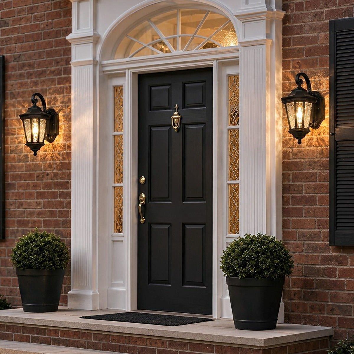 Curled Hook Coach Lantern, Black Die Cast Aluminum Porch Light 11