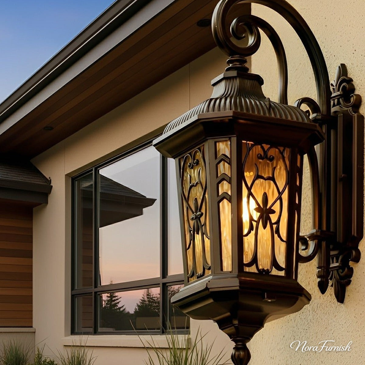 Filigree Scroll Wall Lantern, Die Cast Aluminum Porch Light 2