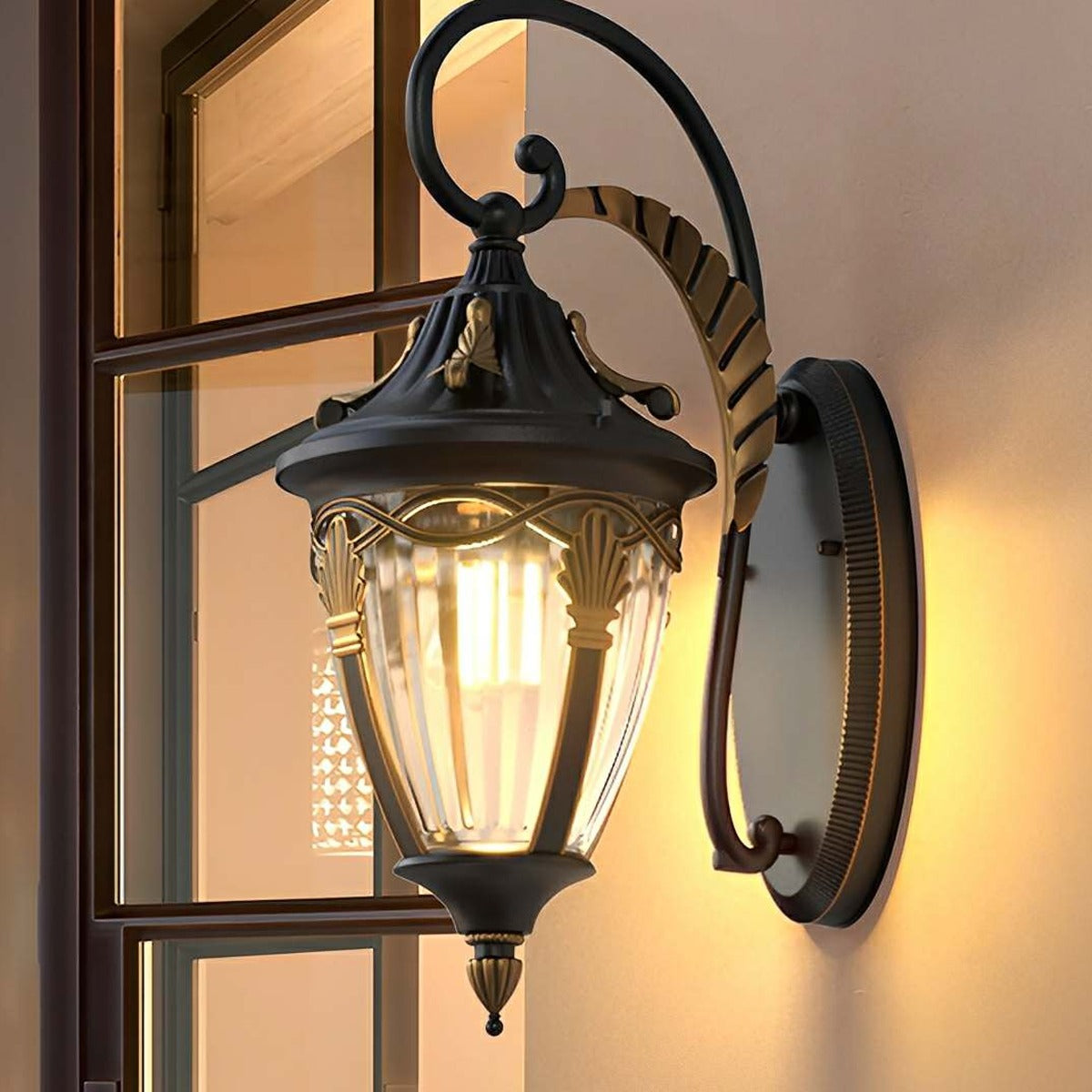 Leaf Crest Scroll Lantern, Die Cast Aluminum Porch Light 2