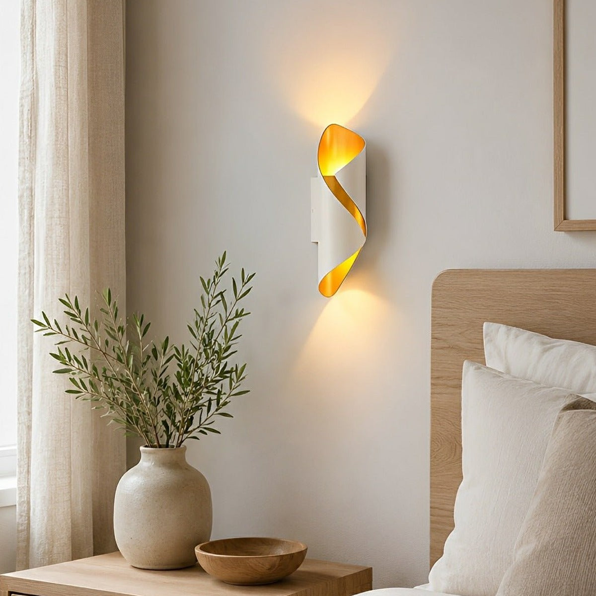 Ribbon Curl Up and Down Sconce, Modern Outdoor Wall Light 2