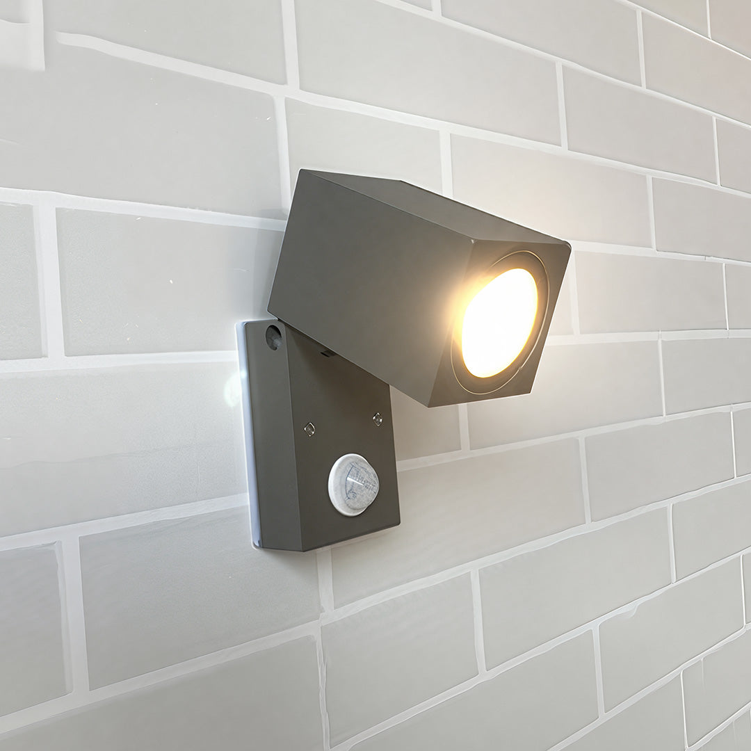 Adjustable Cube Outdoor Wall Light, Black Aluminum Spotlight Sconce 9