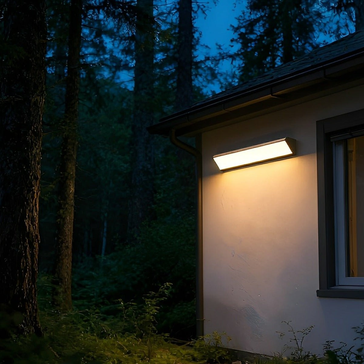 Slim Wedge Linear Wall Light, Black Aluminum Outdoor Wall Bar 2