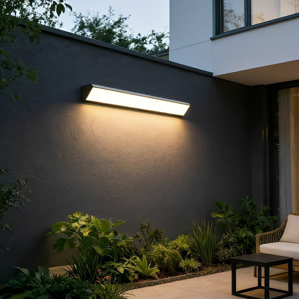Slim Wedge Linear Wall Light, Black Aluminum Outdoor Wall Bar 7