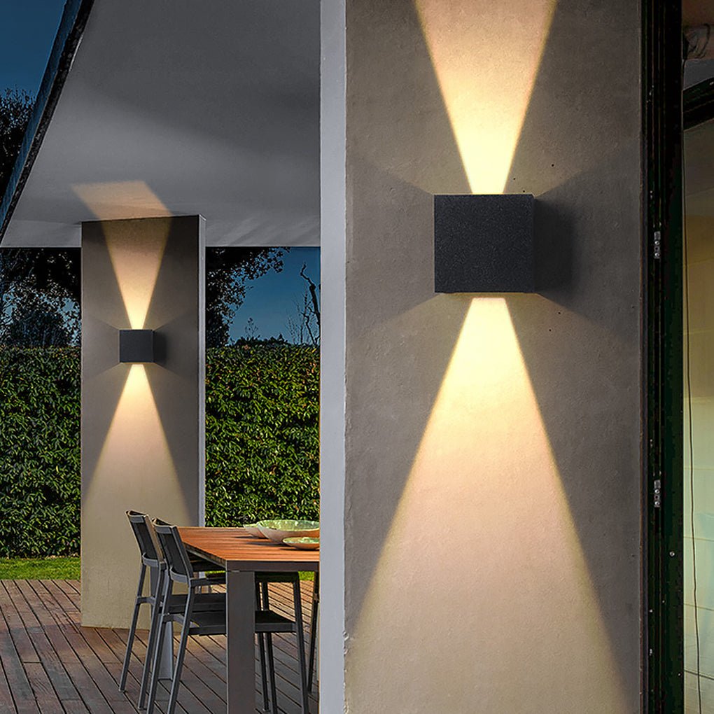 Adjustable Beam Up and Down Light, Black Aluminum Wall Sconce