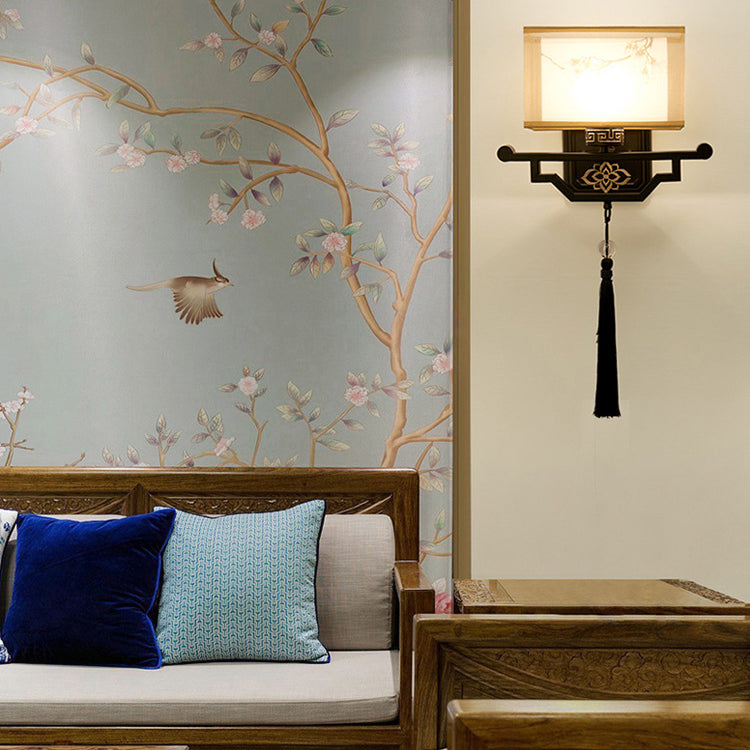 Chinese Classical Embroidered Iron Fabric 1-Light Wall Sconce Lamp