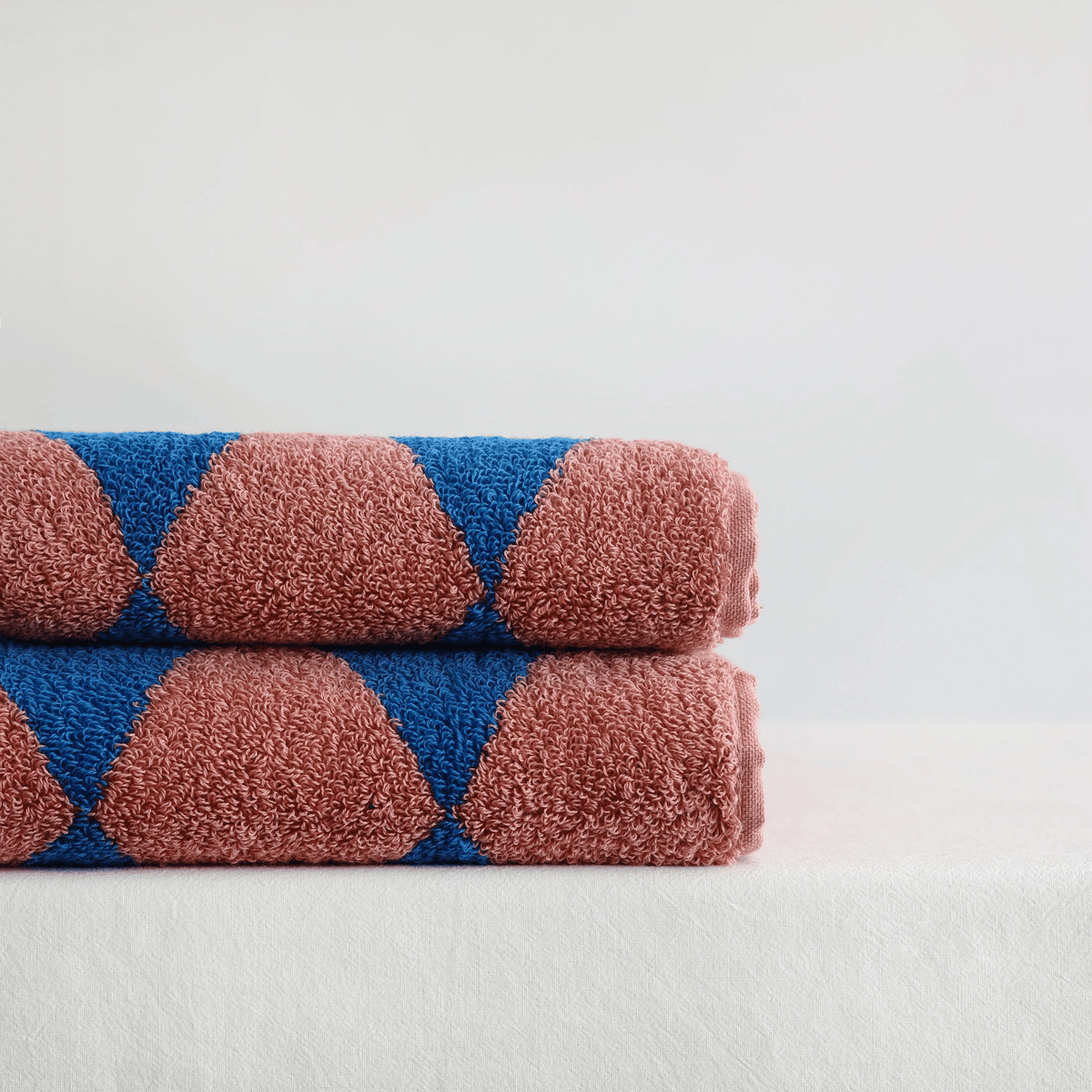 Retro Diamond Cotton Towel in Blue, Yarn Dyed Jacquard