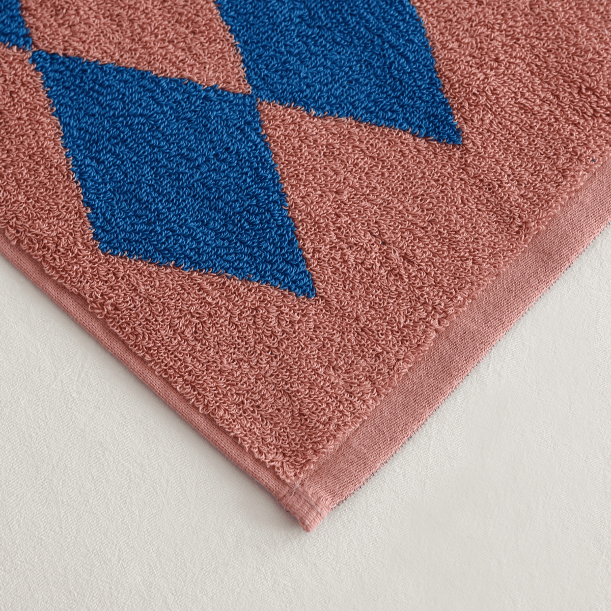 Retro Diamond Cotton Towel in Blue, Yarn Dyed Jacquard