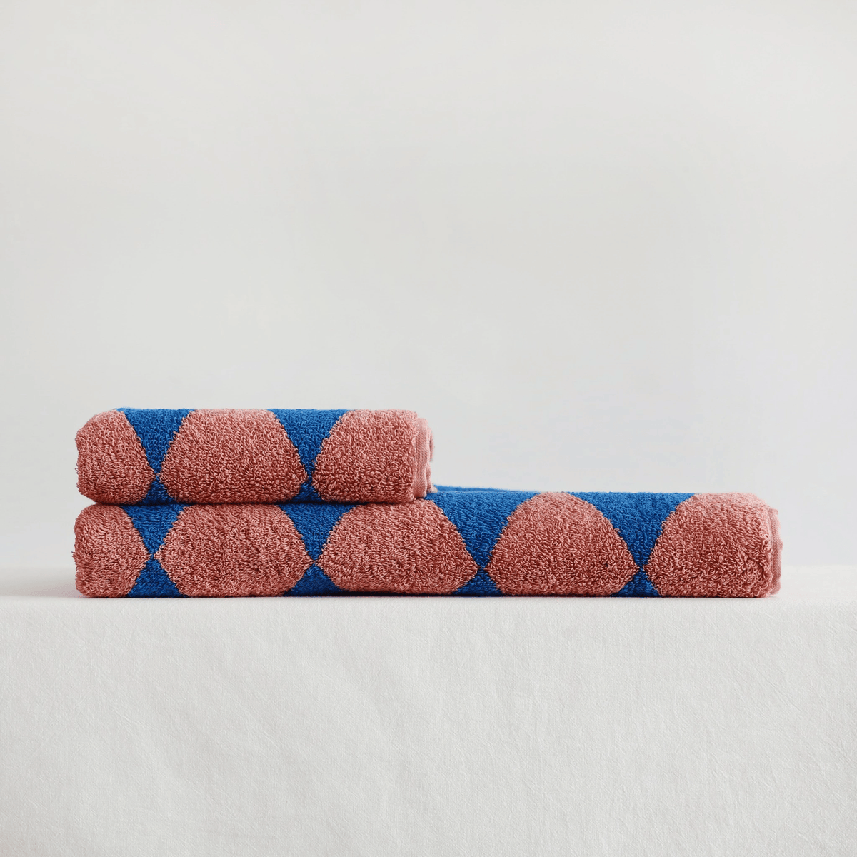 Retro Diamond Cotton Towel in Blue, Yarn Dyed Jacquard