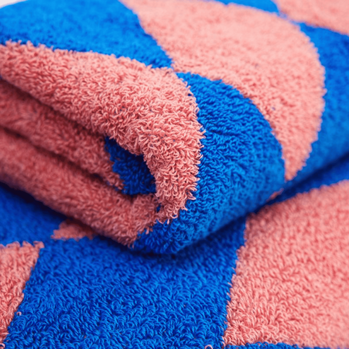 Retro Diamond Cotton Towel in Blue, Yarn Dyed Jacquard