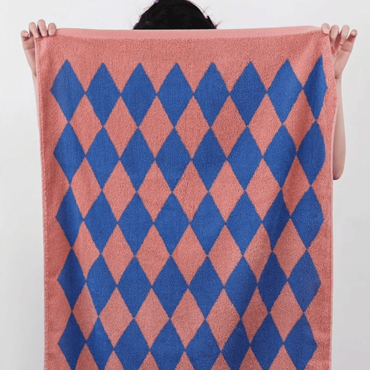 Retro Diamond Cotton Towel in Blue, Yarn Dyed Jacquard