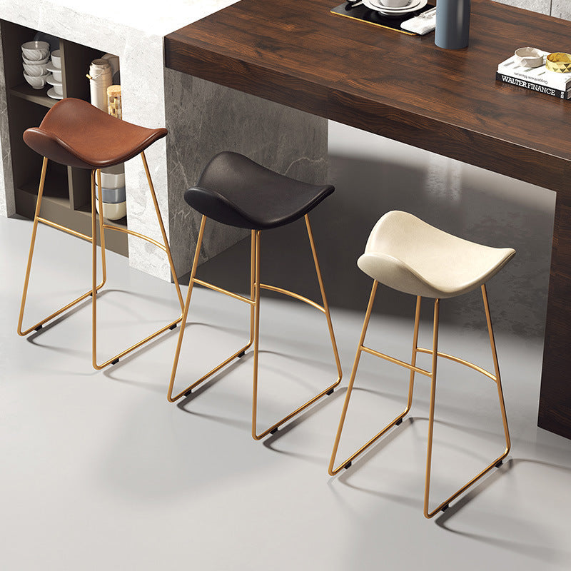 Contemporary Scandinavian PU Leather & Iron Triangle Bar Stool With Backrest And Footrest For Kitchen & Bar