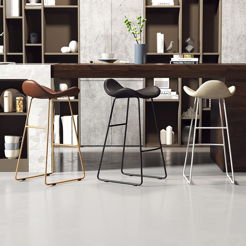Contemporary Scandinavian PU Leather & Iron Triangle Bar Stool With Backrest And Footrest For Kitchen & Bar