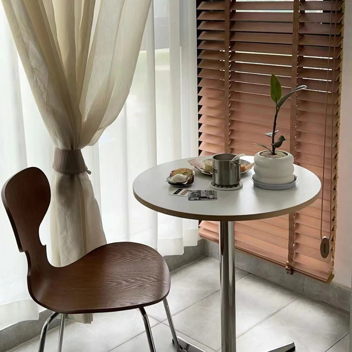 Round Solid Wood Dining Table