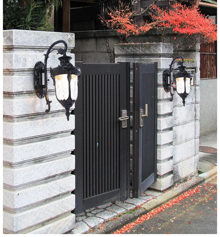 Retro Bronze Outdoor Wall Lantern