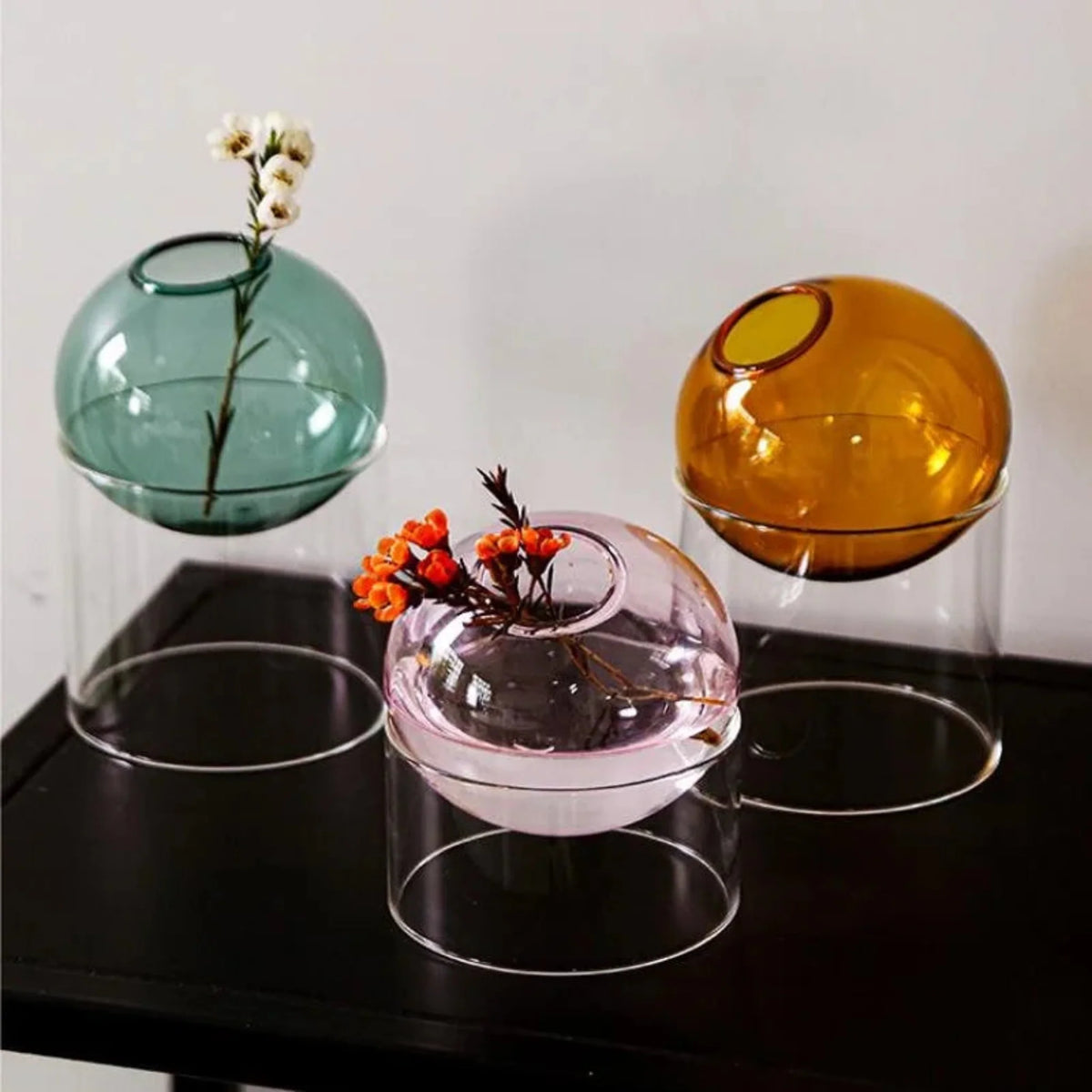 Round Borosilicate Glass Bud Vase, Colored Hydroponic Vase