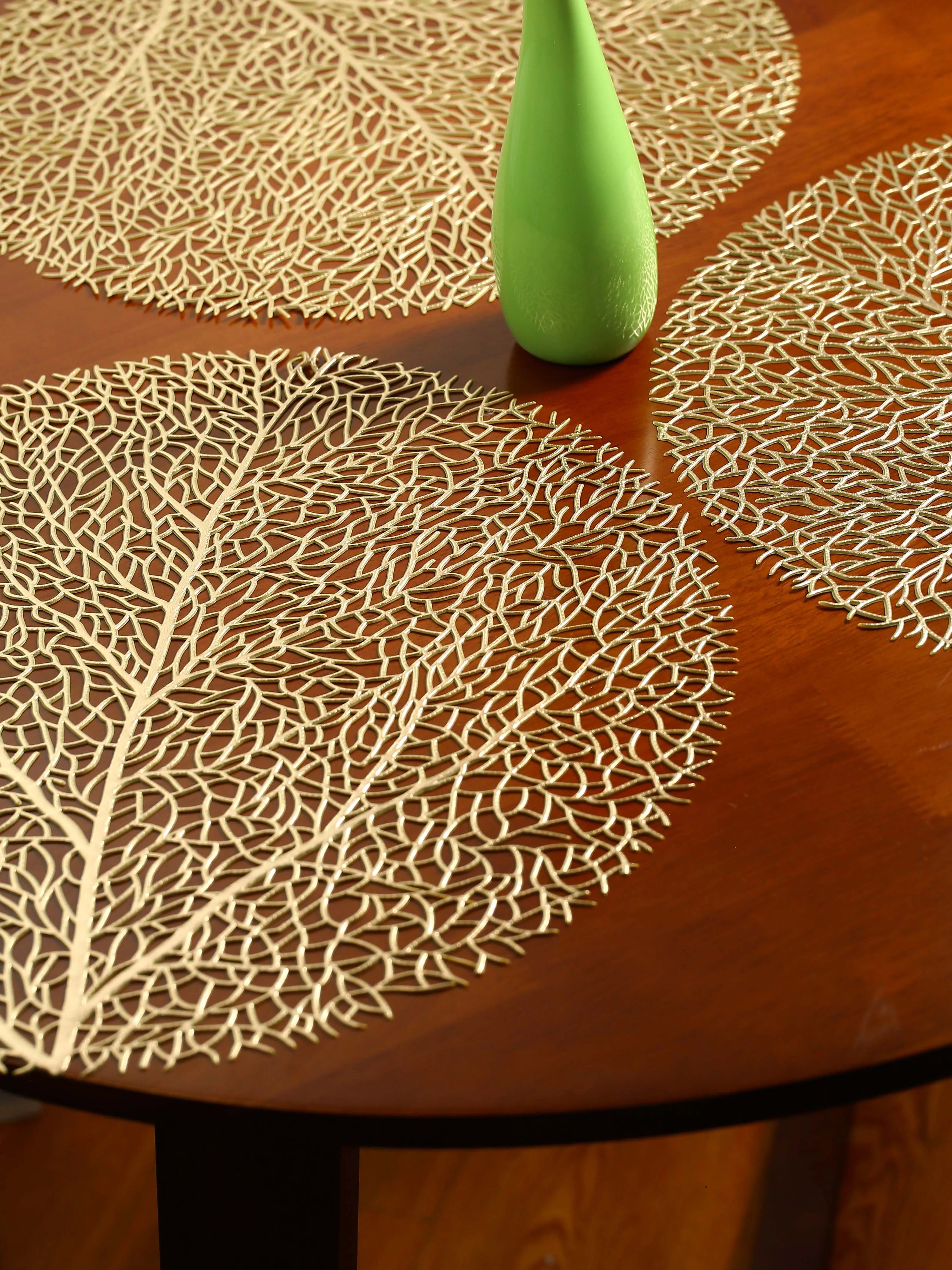 Metallic Leaf Round Placemat Set of 4