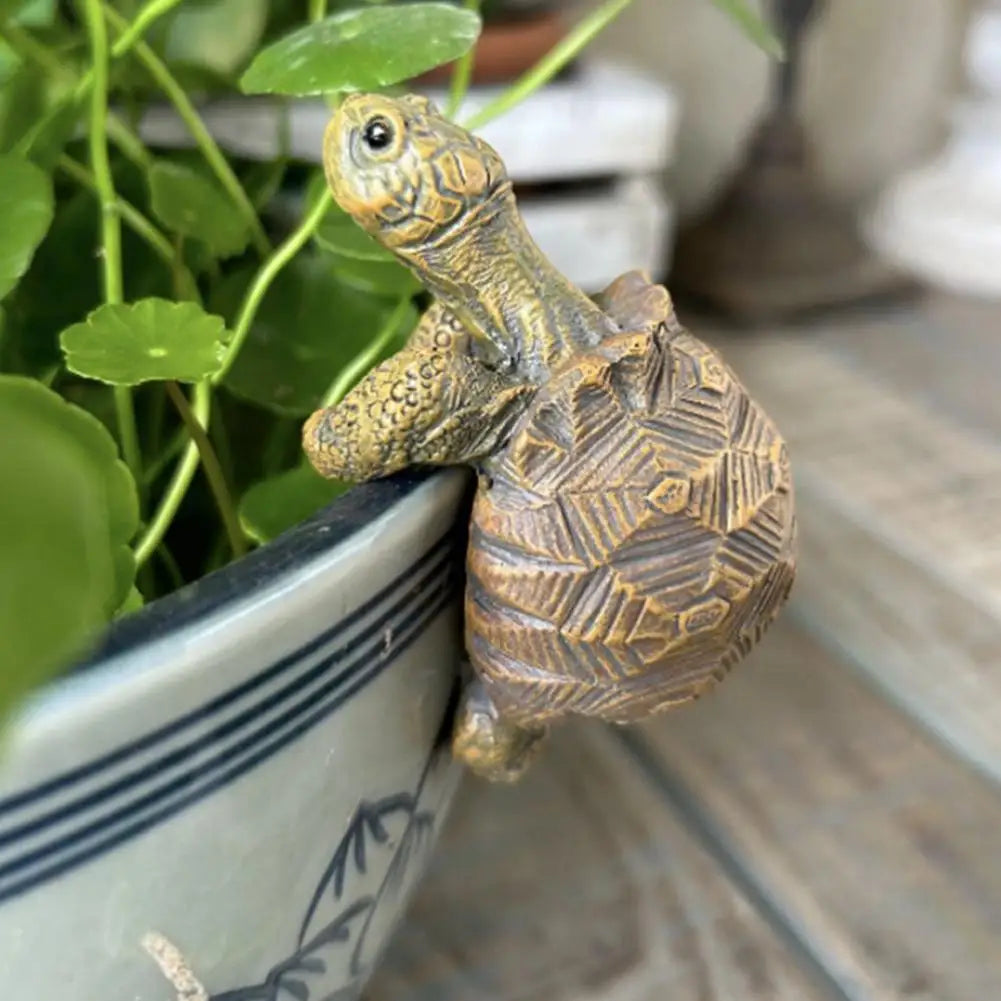 Resin Climbing Turtle Pot Sitter