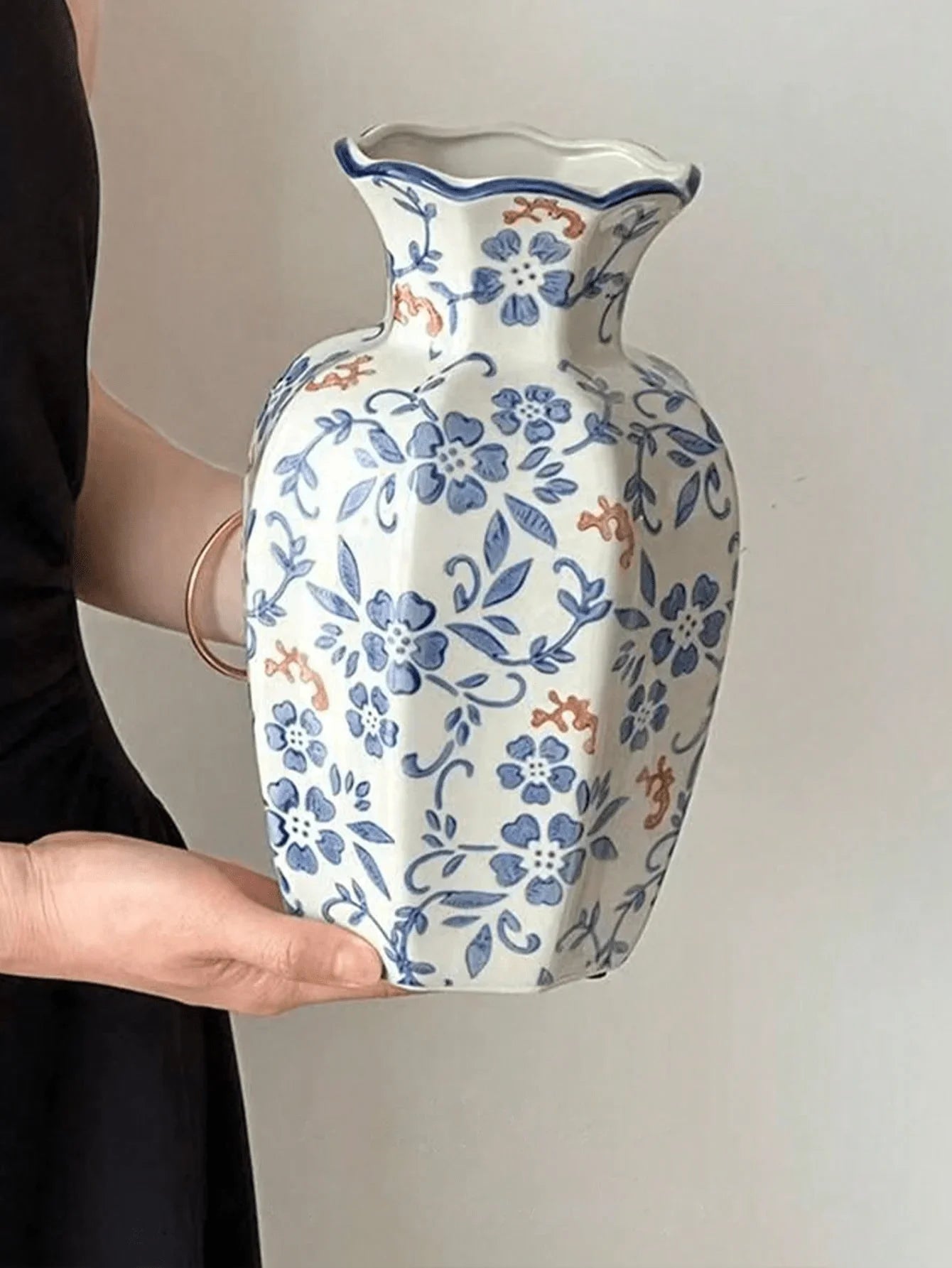 Chinese Blue and White Porcelain Vase