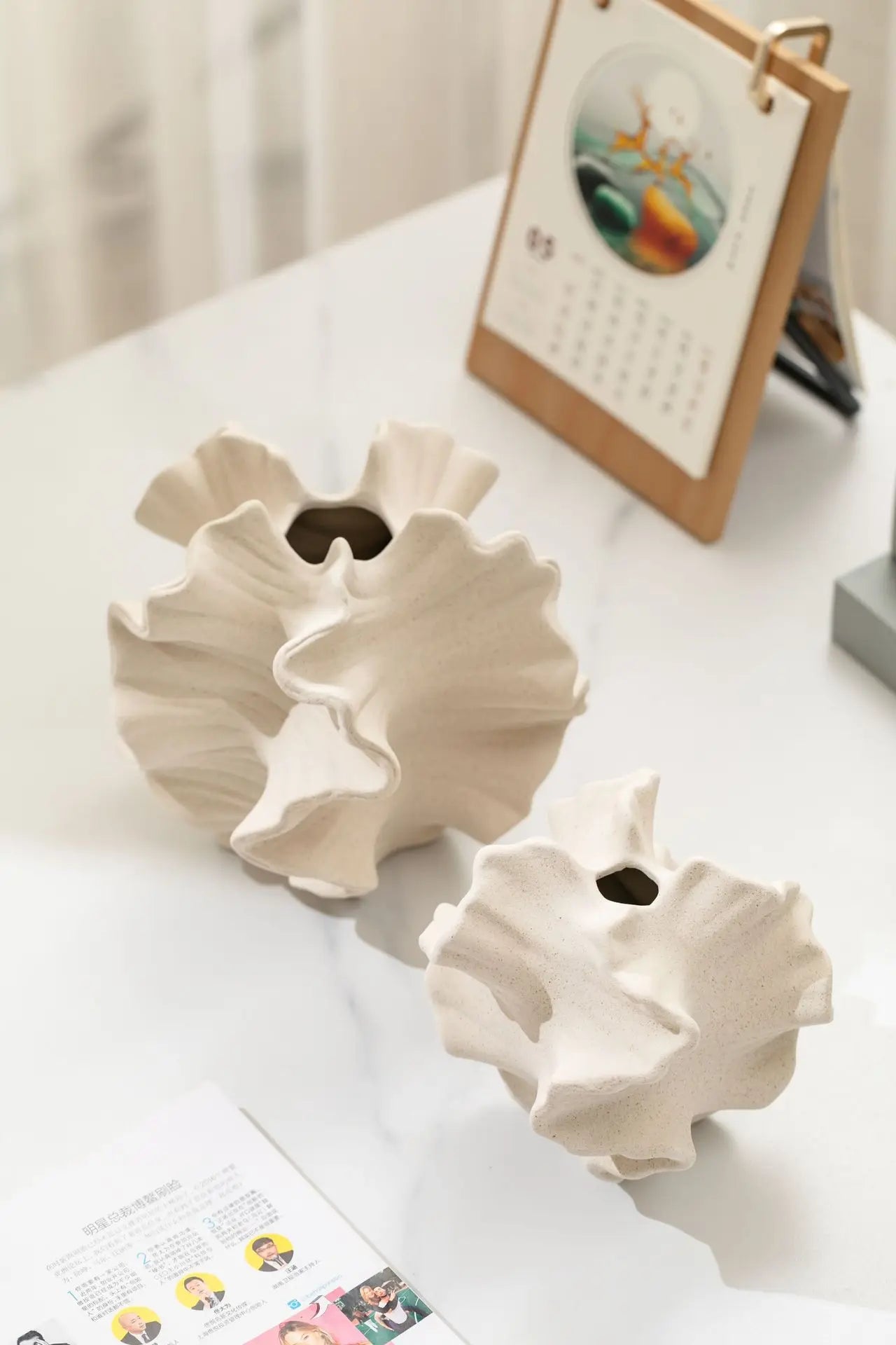 Ceramic Vase Geometric Wavy Patterns Petal Shape Porcelain Crafts