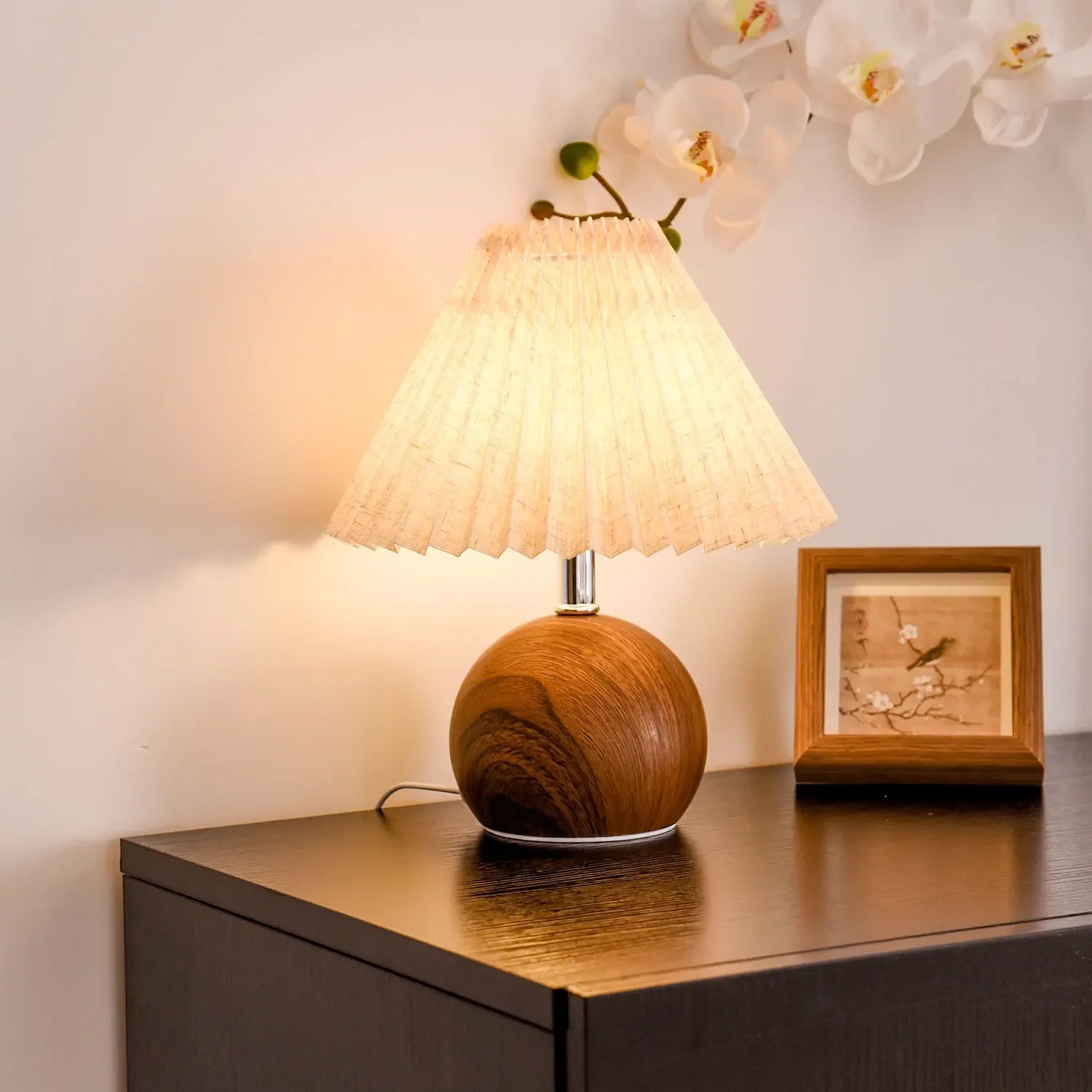 Nordic Pleated Fabric LED Table Lamp
