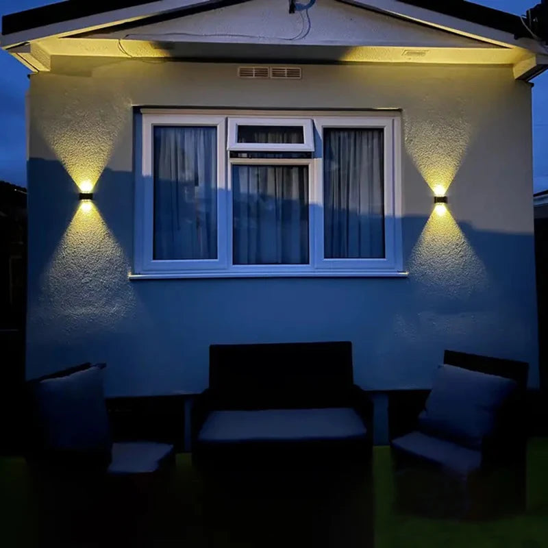 Solar Dusk to Dawn Fence Light