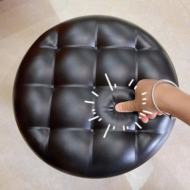 Household wheeled floor-cleaning chairs, wheeled seam sealing stools, low stools, rotating nail and pedicure round stools  스툴