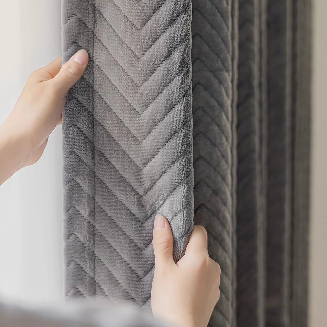 1Pc Thick Blackout Curtains with Velvet Lining, Comfortable Velvet