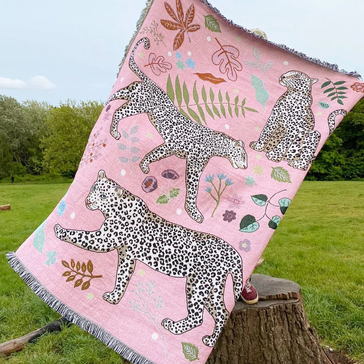Leopard Jacquard Knit Throw