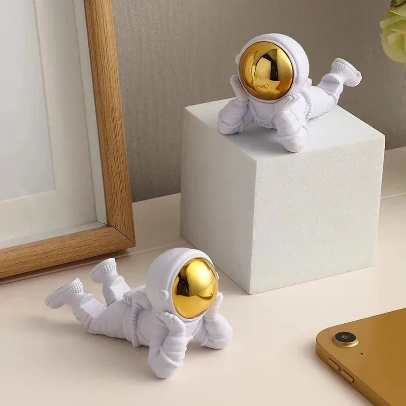 Astronaut Phone Stand Desk Ornament