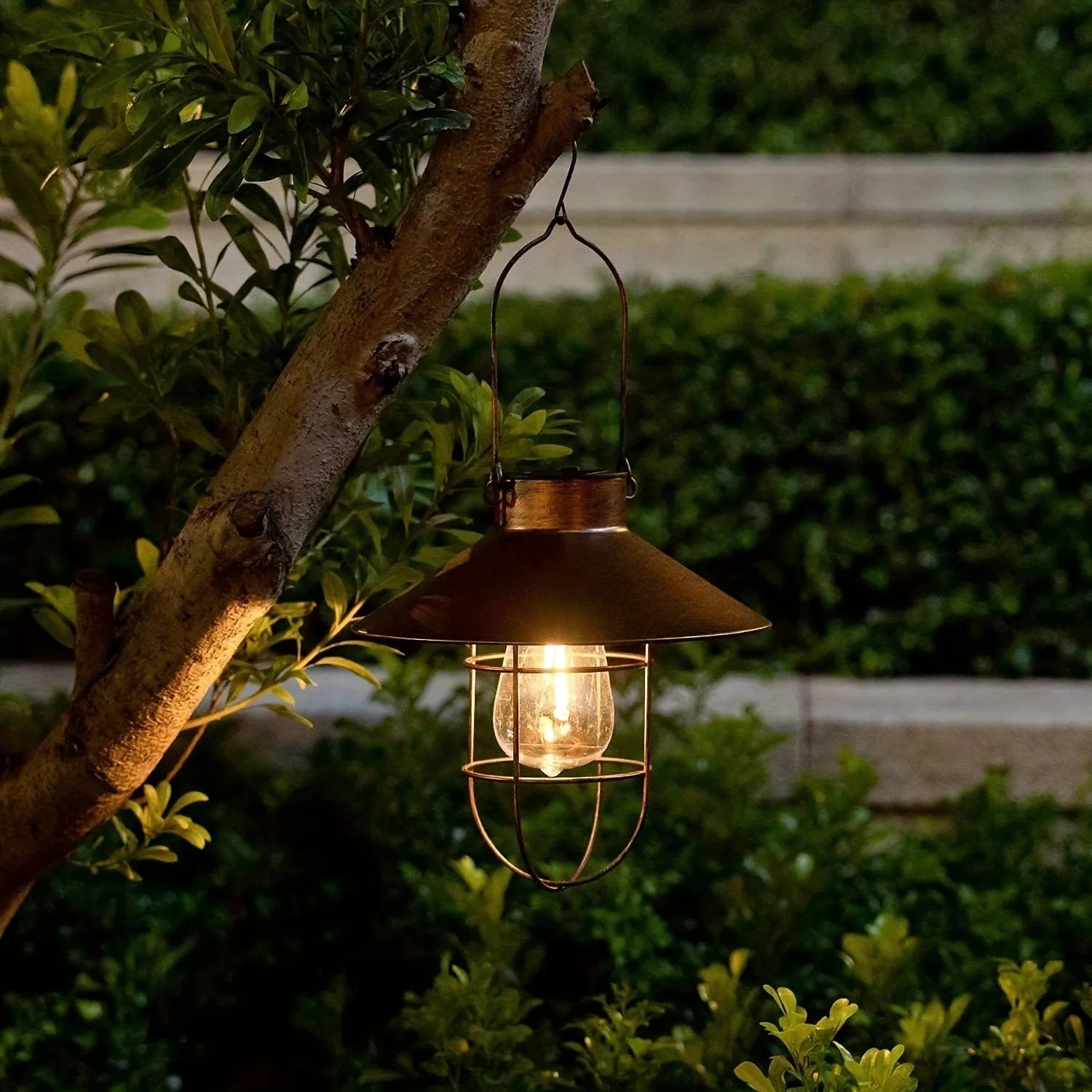 1PC Solar Iron Chandelier - Outdoor Courtyard Garden Art Lamp