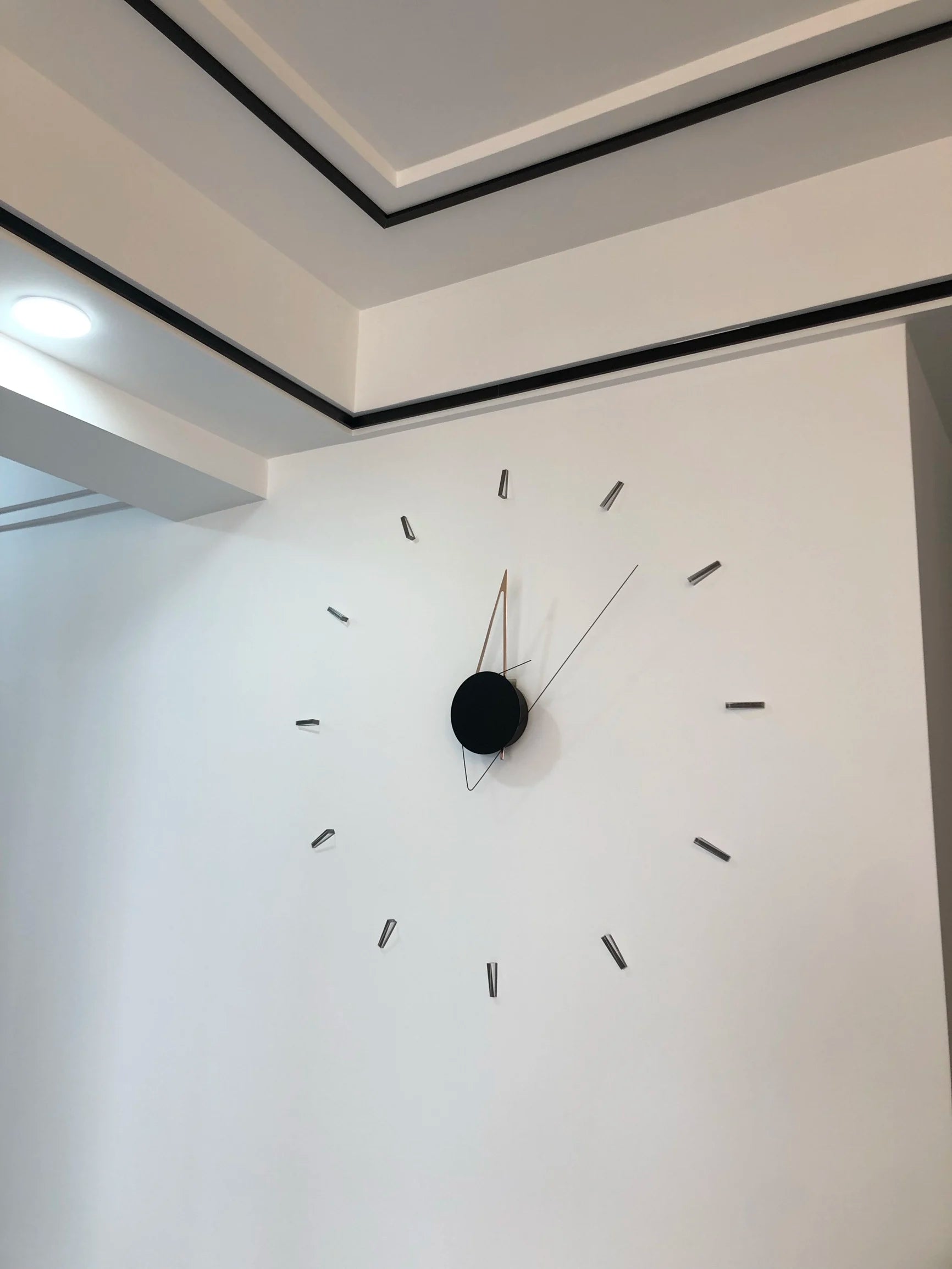DIY Minimalist Wall Clock