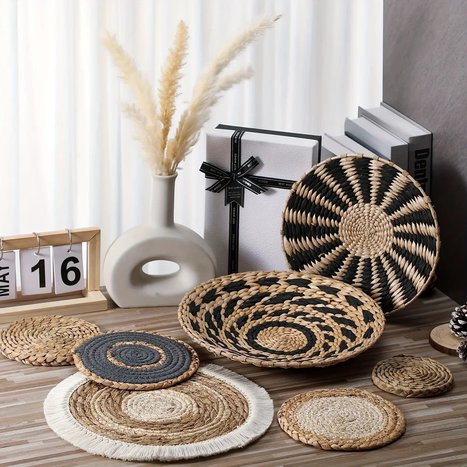 Boho Chic Handcrafted Seagrass Wall Baskets, Rattan Woven Round