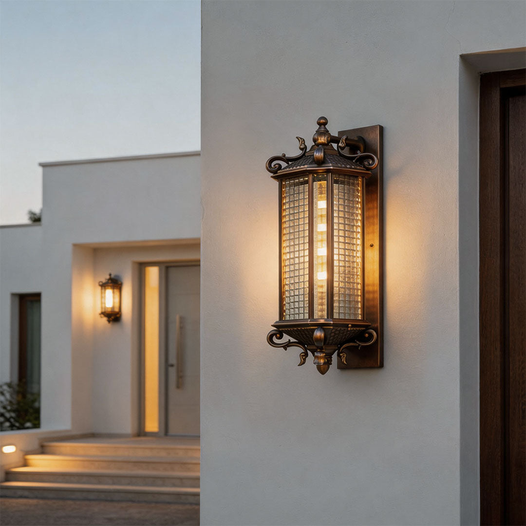 Heritage Lantern Outdoor Wall Light, Bronze Garden Sconce