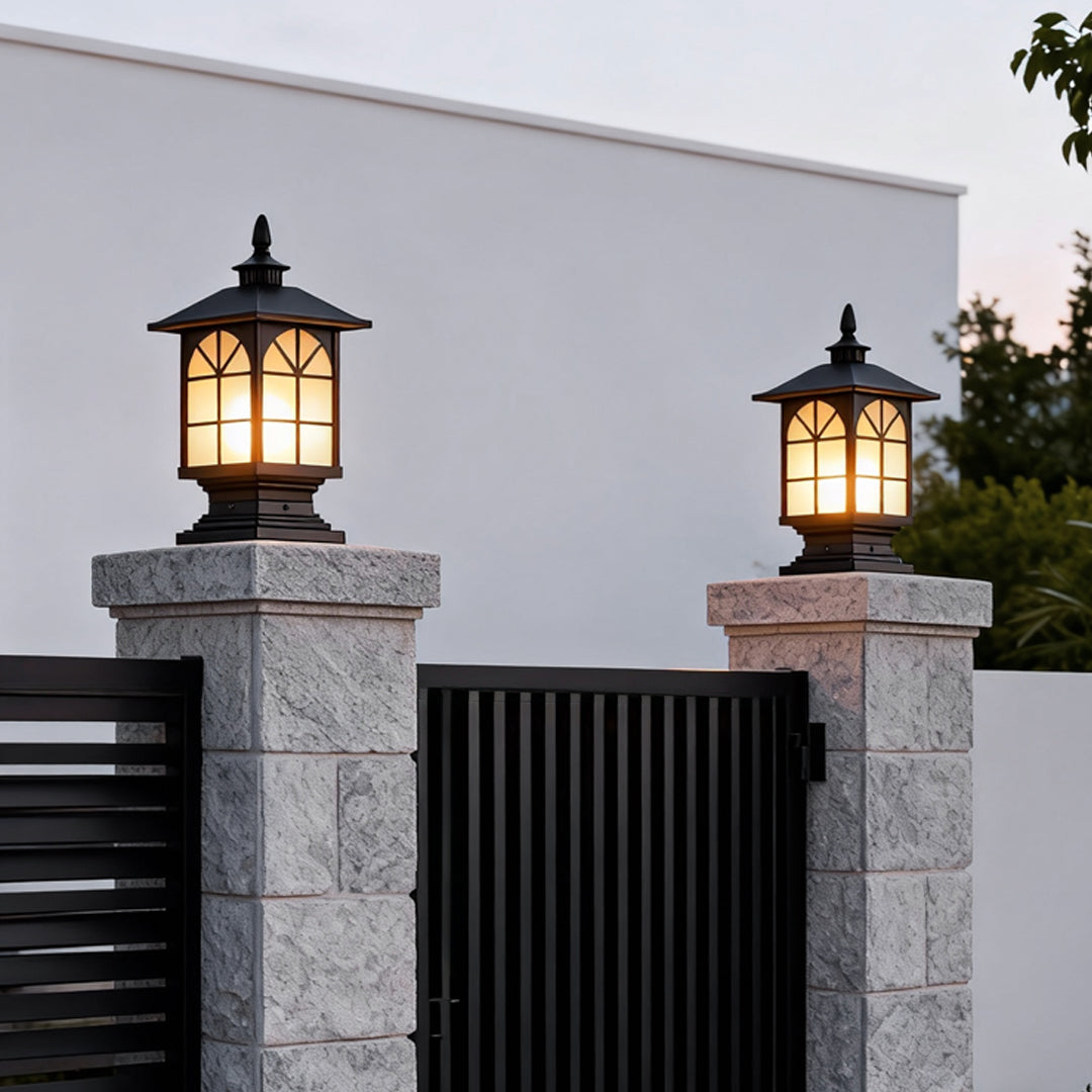 Lantern Pillar Light, Die Cast Aluminum Fence Post Cap Light 2