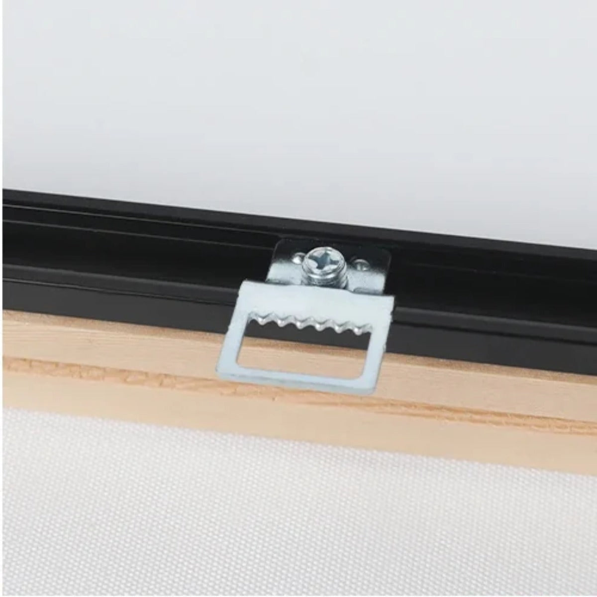 Canvas frame hanger detail