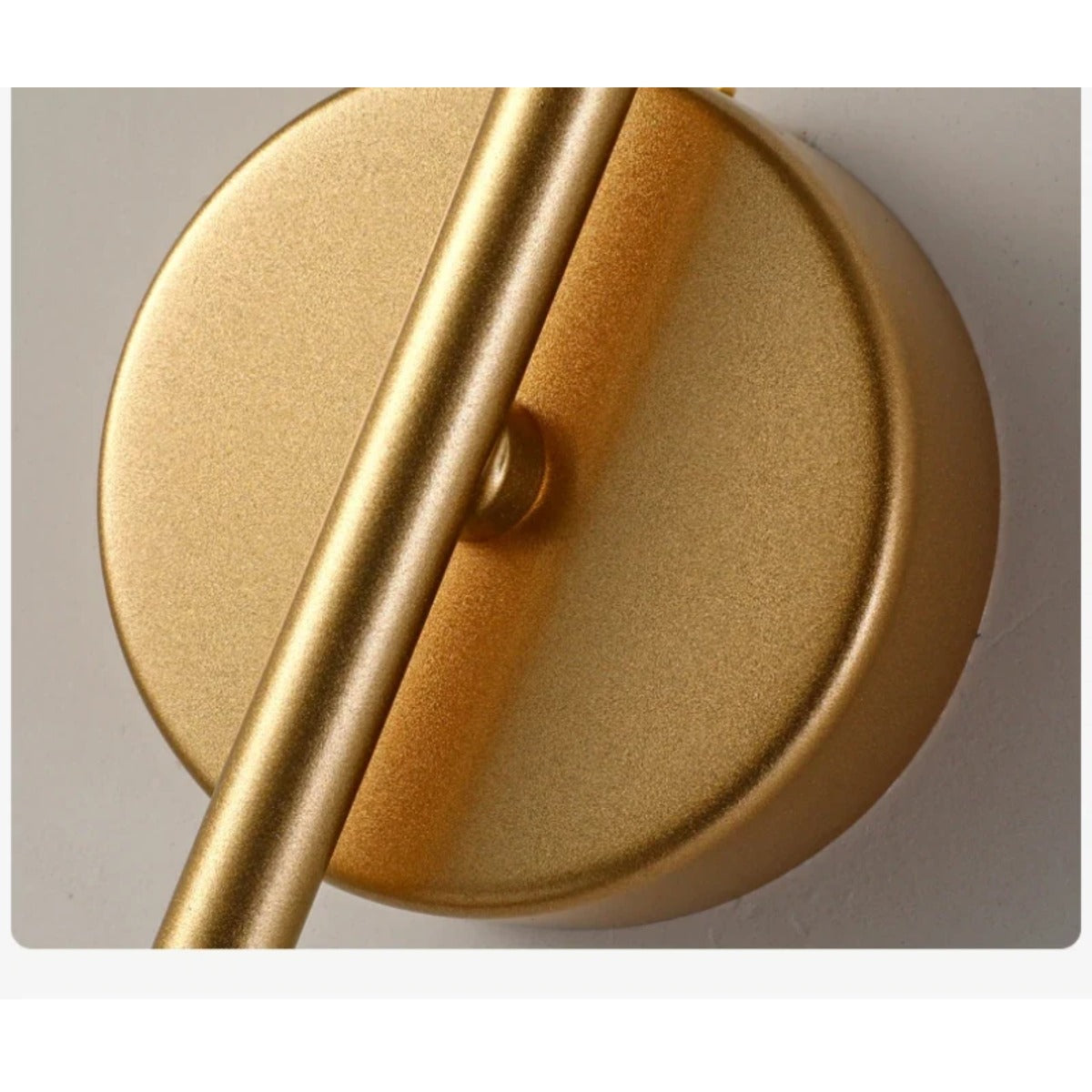 Gold base detail