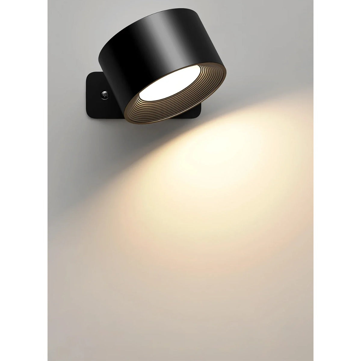 Black magnetic wall lamp